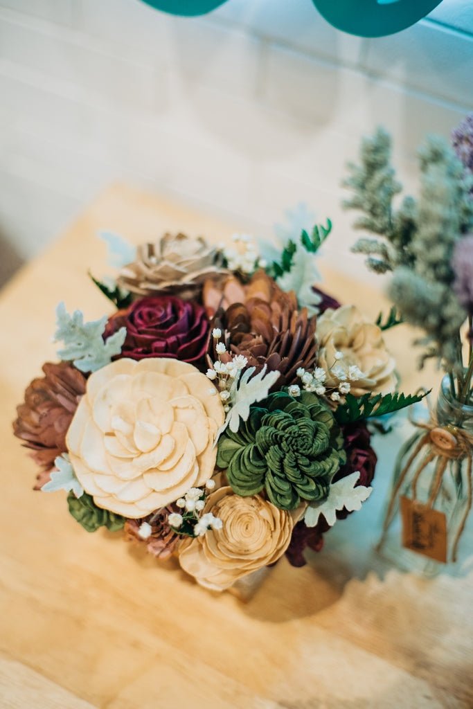Wooden Wedding Flowers or Fresh Flowers? What Should You Use for