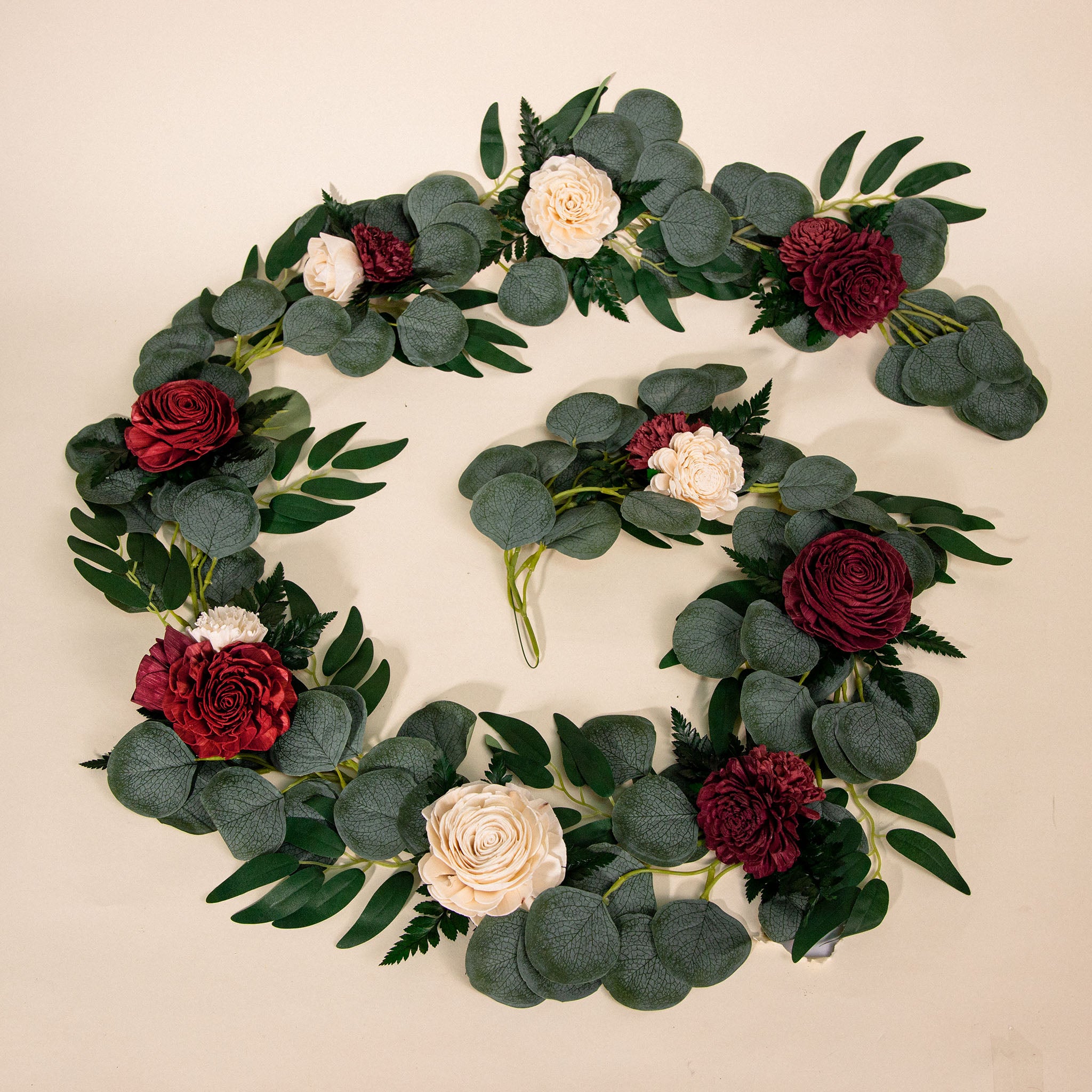 Sola Flower Wreath with rich offers black flower form