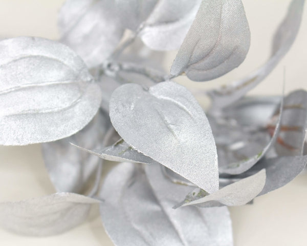 Tear Drop Leaf Pick - Metallic Silver - Sola Wood Flowers